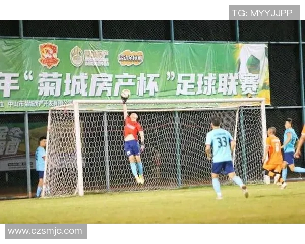 今晚精彩足球对决即将上演球迷们齐聚一堂共襄盛举