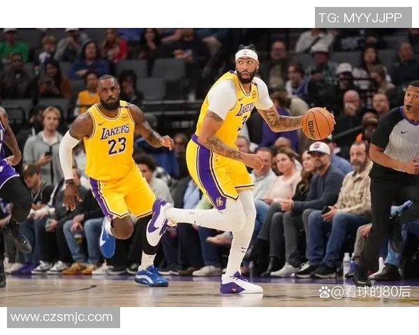 浓眉谈湖人之战强调常规赛重要性卢卡情绪或将高涨